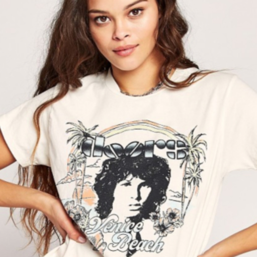 DAYDREAMERs "THE DOORS"  VENICE BEACH CROP TEE | SMALL
